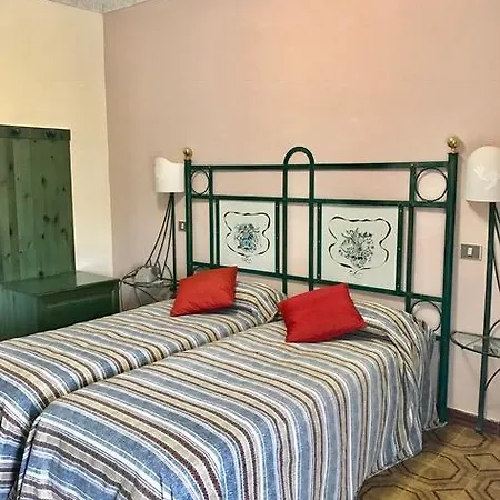 Scala Greca 3*